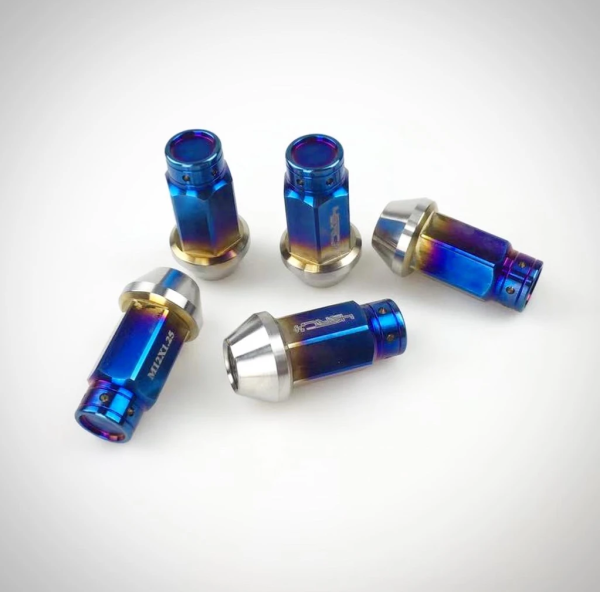 4SRC Titanium Radmutter